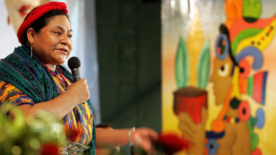 Rigoberta Menchú participa en ciclo de conferencias en la Universidad Autónoma de Nuevo León